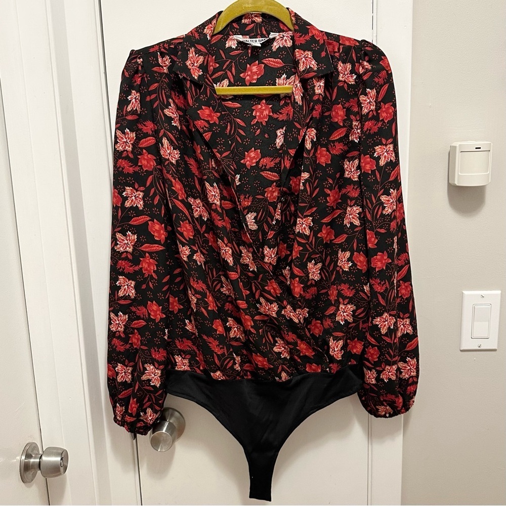 Walter Baker Darla Floral Notch Lapel Bodysuit Red Black Long Slv Top Blouse M